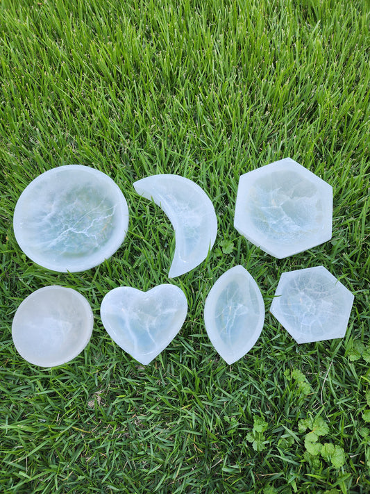 Satin Spar Selenite Dish 1pc